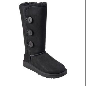 Uggs Bailey button